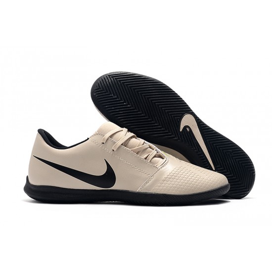 Kopačky Nike Phantom VNM Club IC Cream Bílý