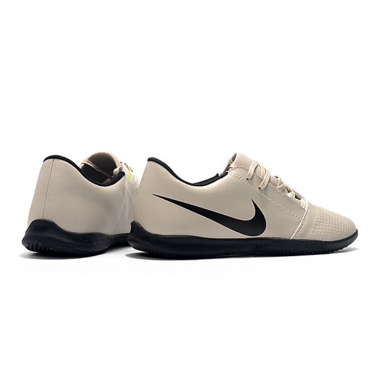 Kopačky Nike Phantom VNM Club IC Cream Bílý