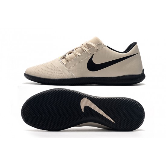 Kopačky Nike Phantom VNM Club IC Cream Bílý