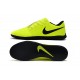 Kopačky Nike Phantom VNM Club IC Neon Zelená