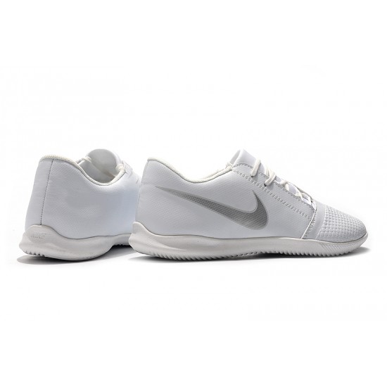 Kopačky Nike Phantom VNM Club IC Bílý