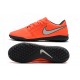 Kopačky Nike Phantom VNM Club TF oranžový Stříbrný