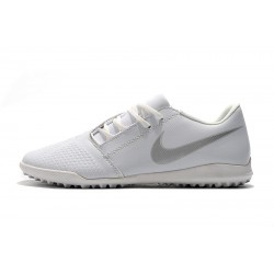 Kopačky Nike Phantom VNM Club TF Bílý