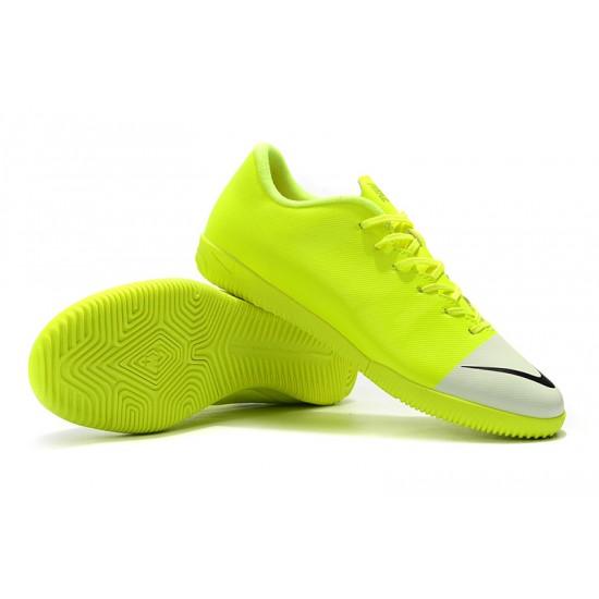 Kopačky Nike Vaporx 12CLUB IC Neon Zelená Bílý