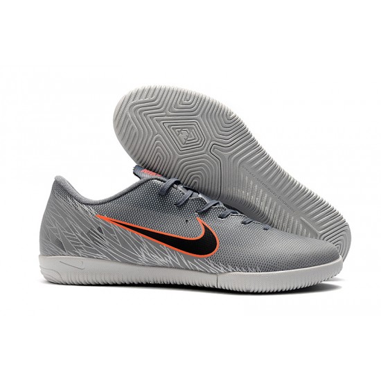 Kopačky Nike Vaporx 12CLUB IC Šedá